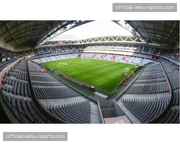 里尔主场皮埃尔-莫鲁瓦球场将安装新型LED环绕显示系统